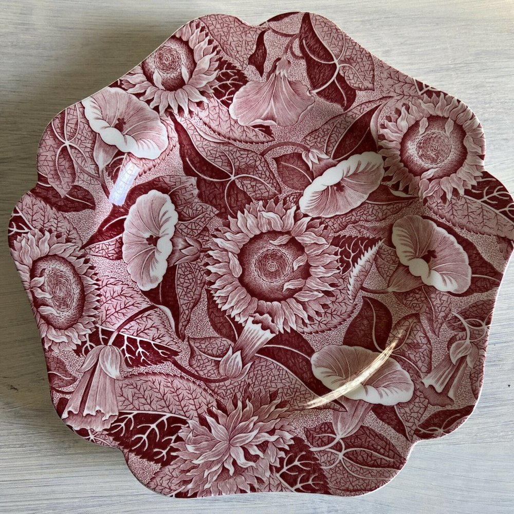 2 Spode Made in England 9 1/4" Flower Shaped Plate